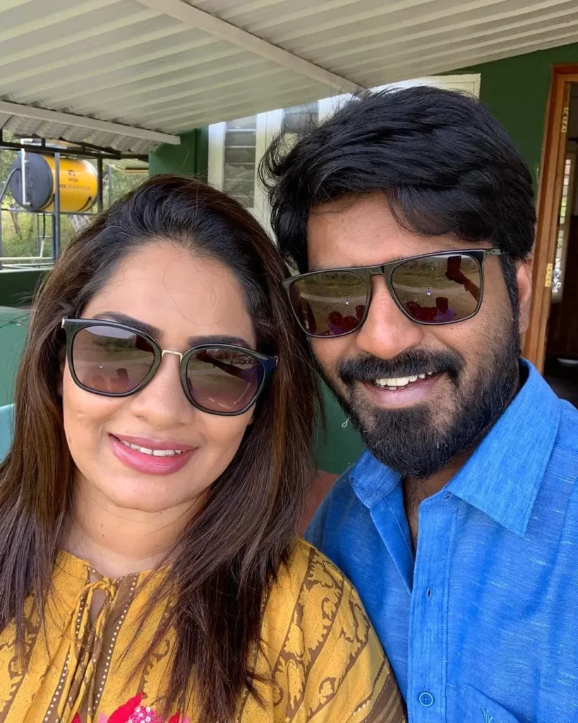 Ma Ka Pa Anand Wife Name - Suzane George